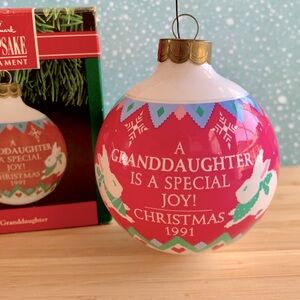 Hallmark Keepsake Ornament * Granddaughter * 1991